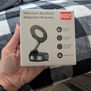 Vacuum Suction Magnetic Bracket